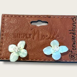 Simply Noelle Floral Earrings